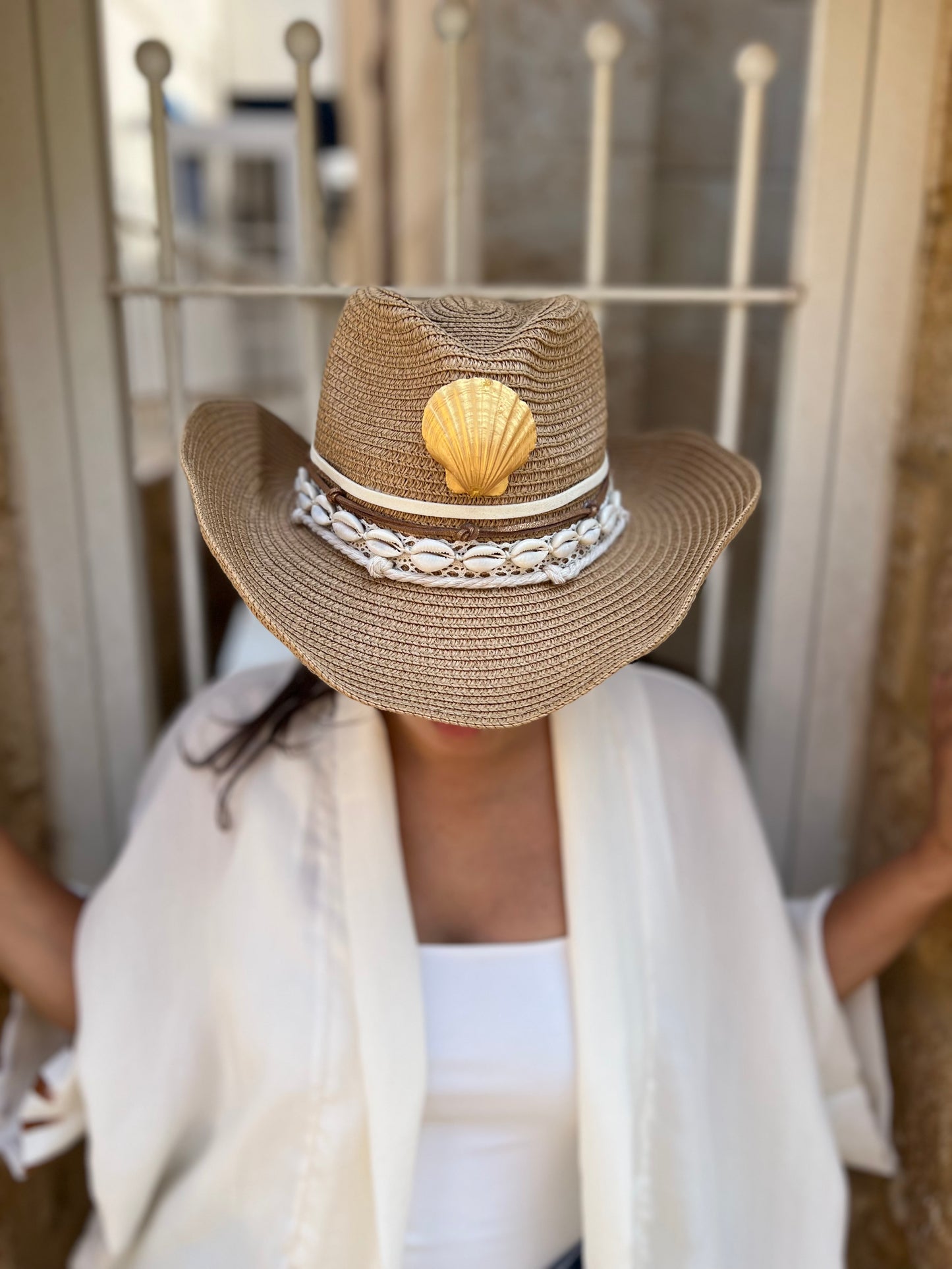 Shell hat
