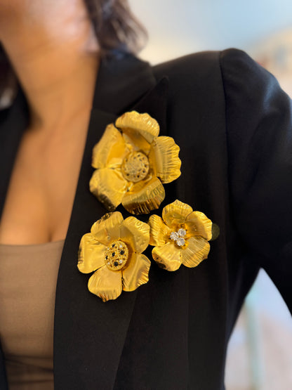 Flower brooch