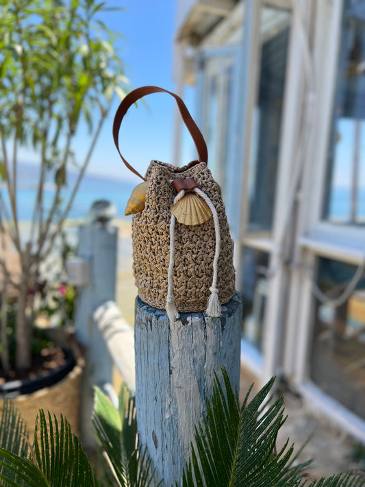 Bucket shell