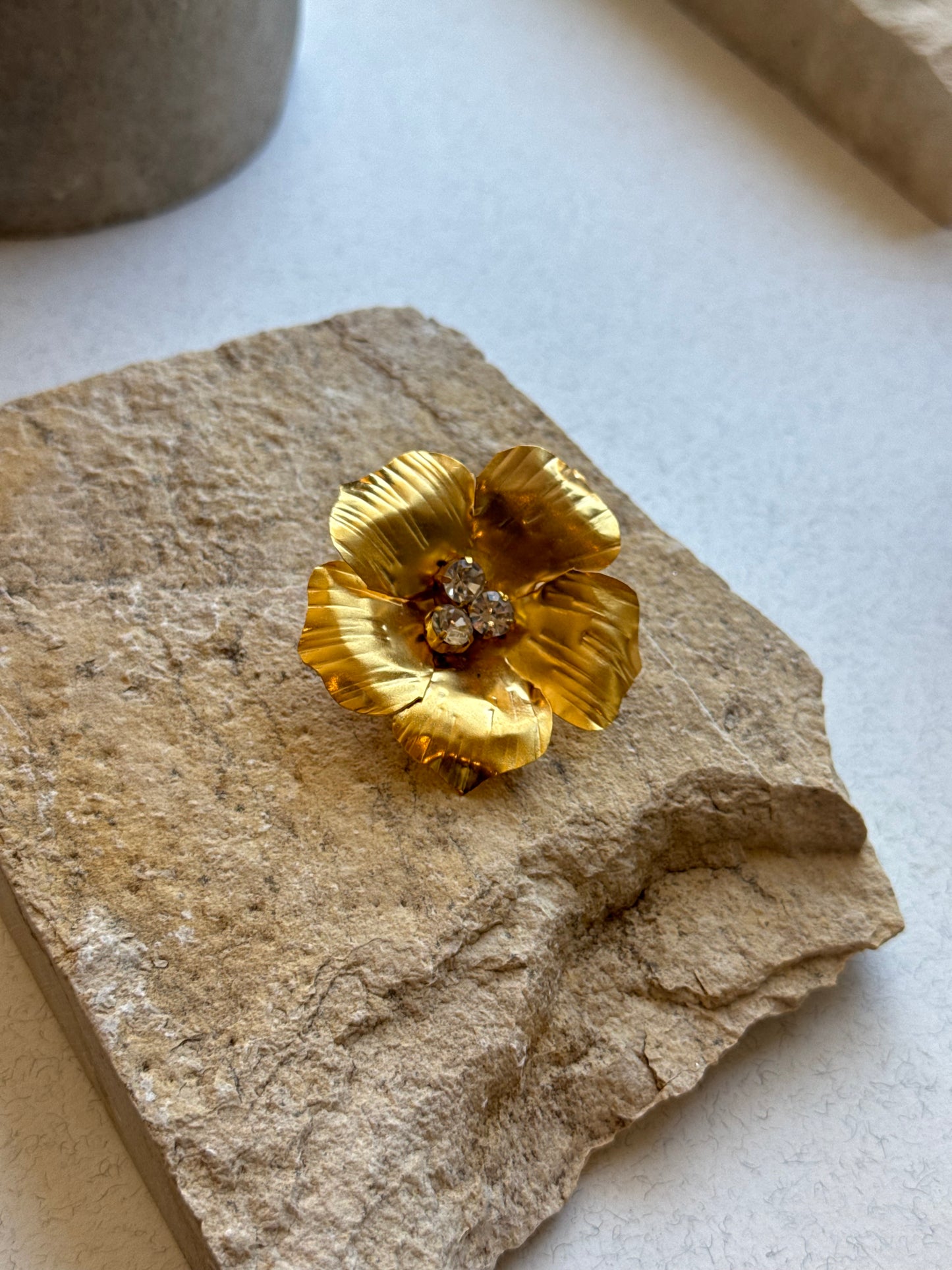 Flower brooch