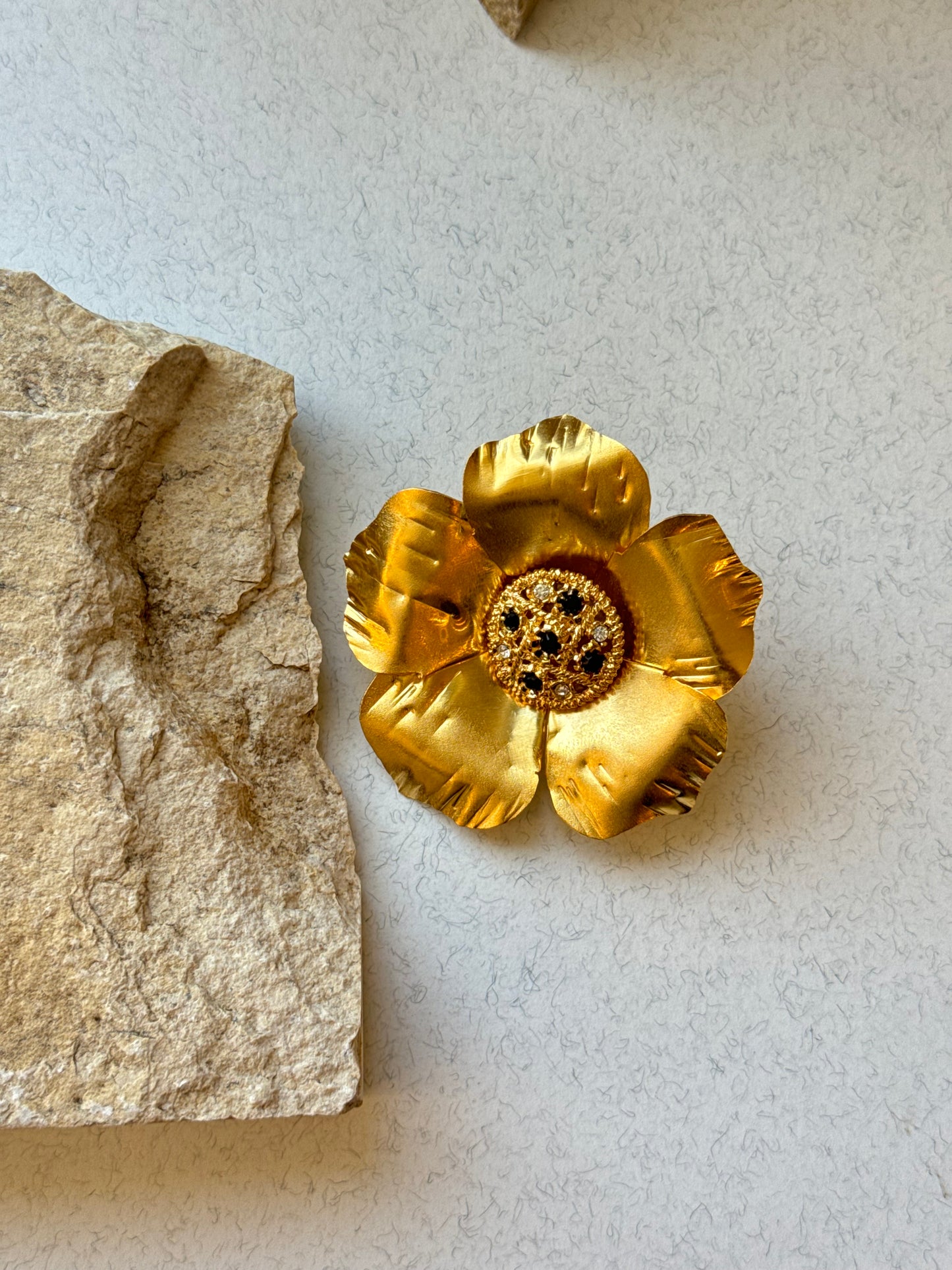 Flower brooch